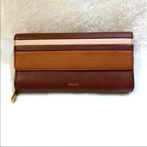 {Fossil} Wallet